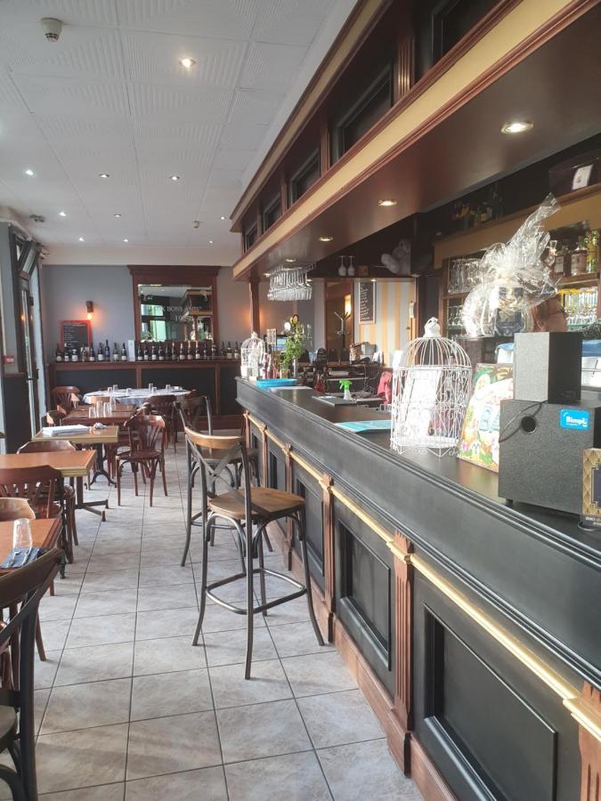 Hotel Aux Bons Amis 랭스 외부 사진